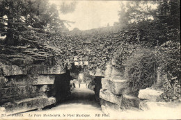 Delcampe - CPA Paris Le Parc Montsouris Le Pont Rustique - Parks, Gärten