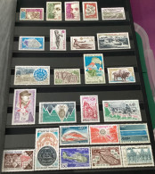 Delcampe - ANNEE 1974  LUXE ** GOMME D'ORIGINE - 1970-1979