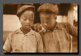 Delcampe - Cameroun - Ecolier De La Mission D'Omvan (scan Recto-verso) PFRCR00033P - Cameroon