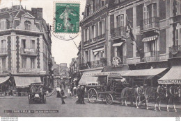Delcampe - CALAVADOS TROUVILLE LA RUE DES BAINS - Trouville