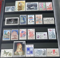 Delcampe - ANNEE 1980  LUXE ** GOMME D'ORIGINE - 1980-1989