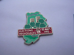 Delcampe - Pin S  POLITIQUE PCF PARTI COMMUSNISTE FRANCAIS ELECTIONS REGIONALES - Associations