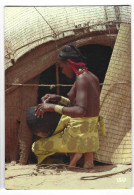 Delcampe - Afrique En Couleurs -  Femme Aux Seins Nus -  Jeune Africaine - Non Classés
