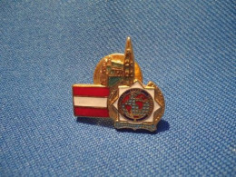 Delcampe - INTERNATIONAL POLICIA POLIZEI POLICE I.P.A. ASSOCIATION AUSTRIA PIN 21mm - Army