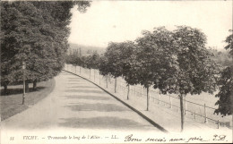 Delcampe - CPA Vichy Promenade Le Long De L'Allier - Vichy