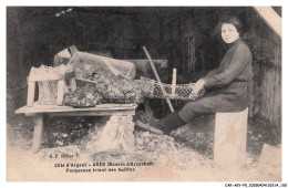 Delcampe - CAR-AEYP5-0294-33 - ARES - Cote-d'argent - Parqueuse Triant Des Huitres - Arès