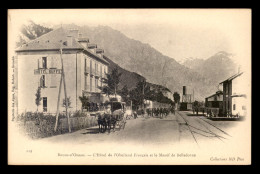 Delcampe - 38 - BOURG-D'OISANS - HOTEL DE L'OBERLAND FRANCAIS ET LE MASSF DE BELLEDONNE - LA GARE DE CHEMIN DE FER - Bourg-d'Oisans