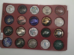 Delcampe - Lot De 20 Capsules De Muselets De Champagne, Crémant, Mousseux, Etc... Lot H4 - Sonstige & Ohne Zuordnung