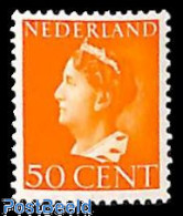 Delcampe - Netherlands 1946 50c Orange, Stamp Out Of Set, Mint NH - Ungebraucht