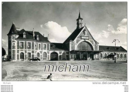 Delcampe - CPSM  02   CHAUNY  LA GARE PARFAIT ETAT - Chauny