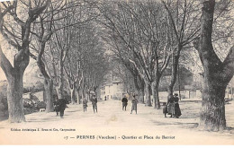Delcampe - PERNES - Quartier Et Place Du Barriot - Très Bon état - Pernes Les Fontaines