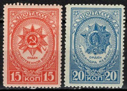Delcampe - RUSSIA - USSR - 1944 - Mi 901,902 A - MNH**,MLH* - Neufs