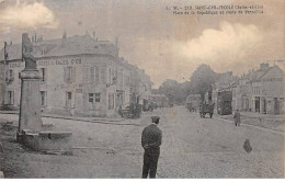 Delcampe - SAINT CYR L'ECOLE - Place De La République Et Route De Versailles - Très Bon état - St. Cyr L'Ecole