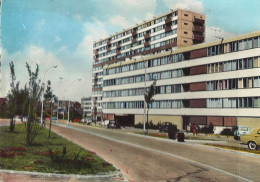 Delcampe - *CPM - 94 - CRETEIL - Cité Des Bleuets-Pinsons - Creteil