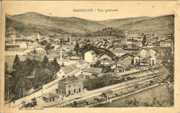 Delcampe - 68 MASSEVAUX VUE GENERALE AVEC LA GARE ET TRAIN AU PREMIER PLAN - Masevaux