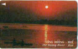 Delcampe - VIETNAM : M92A 300 THE HUONG RIVER/HUE ( Batch: 92MVSA009653) USED - Vietnam
