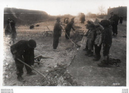 Delcampe - 5V5Hy  Photo (18cm X 12.5cm) Algérie Travaux Et Lieu à Identifier Travailleurs Et Enfants - Sonstige & Ohne Zuordnung