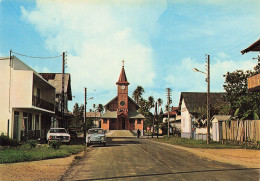 Delcampe - 973 SAINT LAURENT DU MARONI LA PLACE DE L EGLISE - Saint Laurent Du Maroni