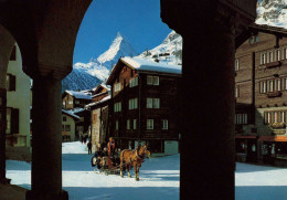 Delcampe - Zermatt - Place Du Village Près De L'église - Zermatt