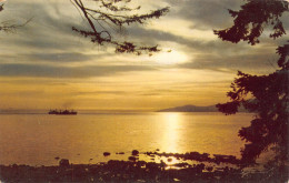 Delcampe - B543 Canada Vancouver BC Sunset On English Bay Vintage Postcard - Vancouver