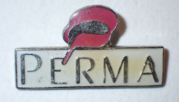 Delcampe - Pin's ; PERMA; Soin Du Cheveu - Marcas Registradas