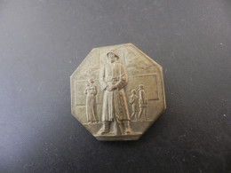 Delcampe - Old Badge Schweiz Suisse Svizzera Switzerland Nationalspende Rotes Kreuz - Don National Croix Rouge - 1940 - Ohne Zuordnung