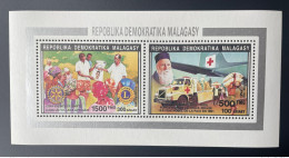 Delcampe - Madagascar Madagaskar 1992 Mi. 1391 / 1394 II Red Cross Henri Dunant Croix Rouge Lions International Rotary - Madagascar (1960-...)