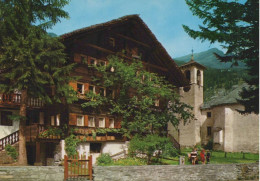 Delcampe - CARTOLINA  MACUGNAGA FEAZ. PECCETTO VERBANIA PIEMONTE TIPICA COSTRUZIONE RUSTICA MONUMENTO NAZIONALE VIAGGIATA 1990  X75 - Verbania