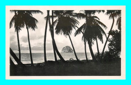 Delcampe - A926 / 117 FORT DE FRANCE Rocher Du Diamandjuste Coin Bas Gauche Legerement Abimé, Sinon Bon Etat - Fort De France