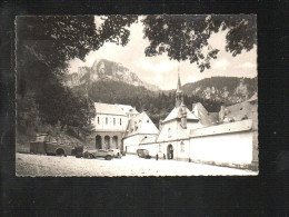 Delcampe - Cpsm En Chartreuse Entrée Du Monastère De La Grande-chartreuse , Autocars - Chartreuse