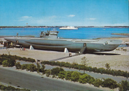Delcampe - Germany PPC Ostseebad Laboe Submarine Unterseebot U-995 Technisches Museum NYKØBING FL. 1977 BRØNSHØJ Denmark (2 Scans) - Unterseeboote