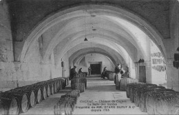 Delcampe - [-5%] FRANCE - Cognac - Château - Salle Des Gardes - Fûts De Chêne - Voûtes En Pierre - Animé - Carte Postale Ancienne - Cognac