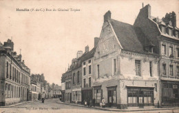 Delcampe - 25-T-Mi-Is.Alb -12439 : HESDIN. RUE DU GENERAL TRIPIER - Hesdin