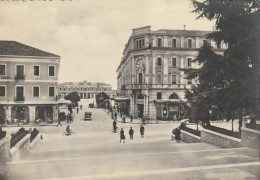 Delcampe - CONEGLIANO (TREVISO ) CARTOLINA  , FOTOGRAFIA - VIALE CARDUCCI - VIAGGIATA PER GANDINO (BERGAMO) 1948 - Treviso