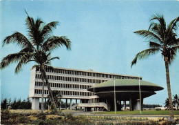 Delcampe - DAHOMEY - COTONOU - CONSTRUCTION MODERNE - Dahome