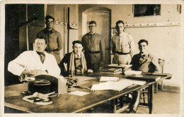 Delcampe - Militaria, Carte Photo Groupe D'officiers - Personen