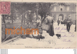 Delcampe - C P A  75 Paris Vecu 6 Em  L'aveugle Du Pont Des  Arts - Paris (06)
