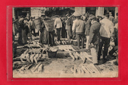 Delcampe - Dieppe - Vente Du Poisson à La Criée - Belle Animation - Dieppe