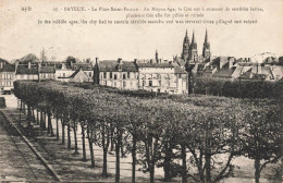 Delcampe - [-20%] FRANCE - Bayeux - La Place Saint Patrice - Au Moyen âge, La Cité Eut à Soutenir - Carte Postale Ancienne - Bayeux