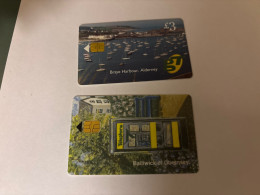 Delcampe - - 80 - Guernsey 2 Different Phonecards - [ 7] Jersey Und Guernsey