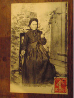 Delcampe - PAYSANNE DE L' AVEYRON - Other & Unclassified