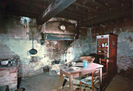 Delcampe - 2 AK Frankreich * Pfarrhof (Küche Und Schlafzimmer) Von Jean-Marie Vianney In Ars-sur-Formans - Département Ain * - Ars-sur-Formans