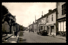 Delcampe - 54 - NEUVES-MAISONS - RUE DU CAPITAINE CAILLON - Neuves Maisons