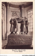 Delcampe - AIVP7-0681 - MILITARIA - HOTEL DE INVALIDES - TOMBEAU DU MARECHAL FOCH - Kriegerdenkmal