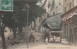 Delcampe - CPA-04-FORCALQUIER-La Rue Du Rempart-Animée - Forcalquier