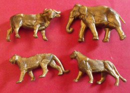Delcampe - Lot De 4 Figurines Bonux Monobloc Animaux Sauvages Couleur Bronze. Années 1960-70. Tigre Lionne Buffle éléphant. Lot 1 - Other & Unclassified