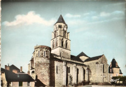 Delcampe - 19 - UZERCHE - L'ÉGLISE - Uzerche