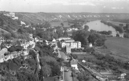 Delcampe - FRANCE - La Roche Guyon - Vue Générale - Vallée De La Seine Vers Haute Isle - Animé - Edit Ap - Carte Postale - La Roche Guyon
