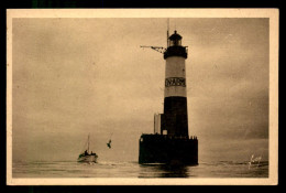 Delcampe - 29 - ILE DE SEIN - PHARE D'AR-MEN, TRANSBORDEMENT D'UN GARDIEN - Ile De Sein