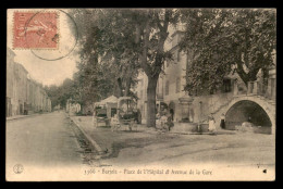 Delcampe - 83 - BARJOLS - PLACE DE L'HOPITAL ET AVENUE DE LA GARE - Barjols